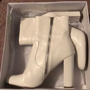 Steve Madden Editor Block heel bootie